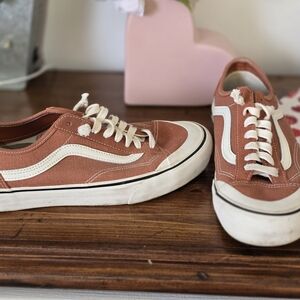 Vans Old Skool Sneakers in Rust and White